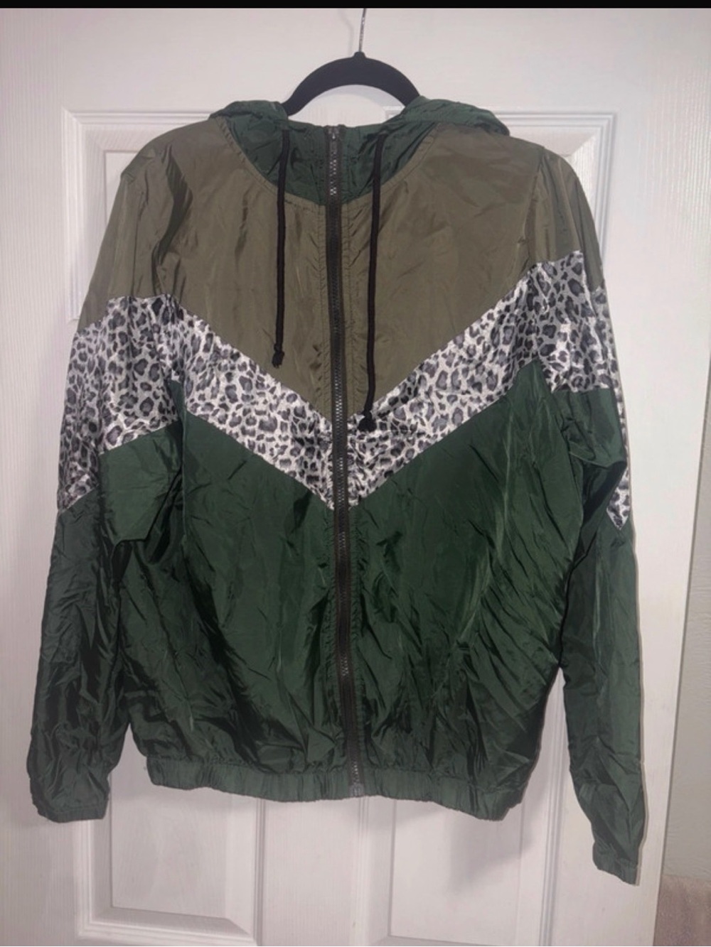 Source Unknown Olive & Dark Green Leopard Chevron Windbreaker Jacket